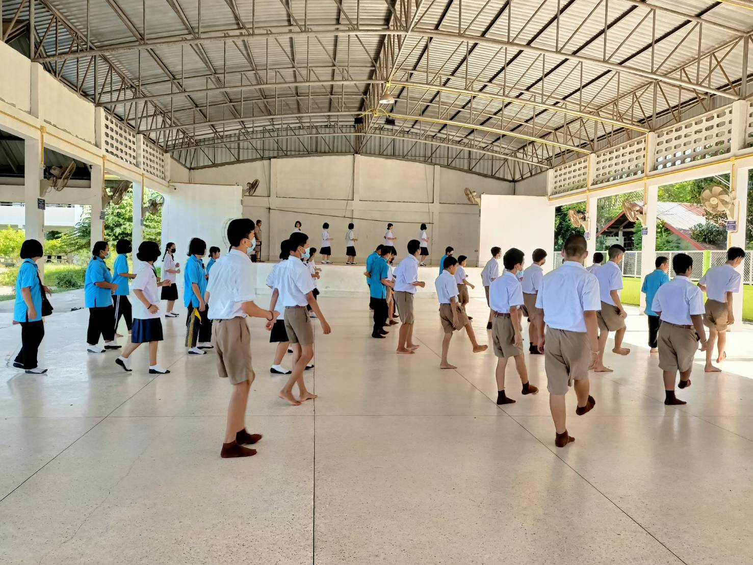 พี่ชวนน้องเต้นเพื่อสุขภาพ image