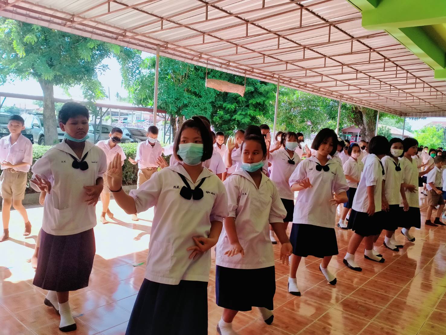 พี่ชวนน้องเต้นเพื่อสุขภาพ image