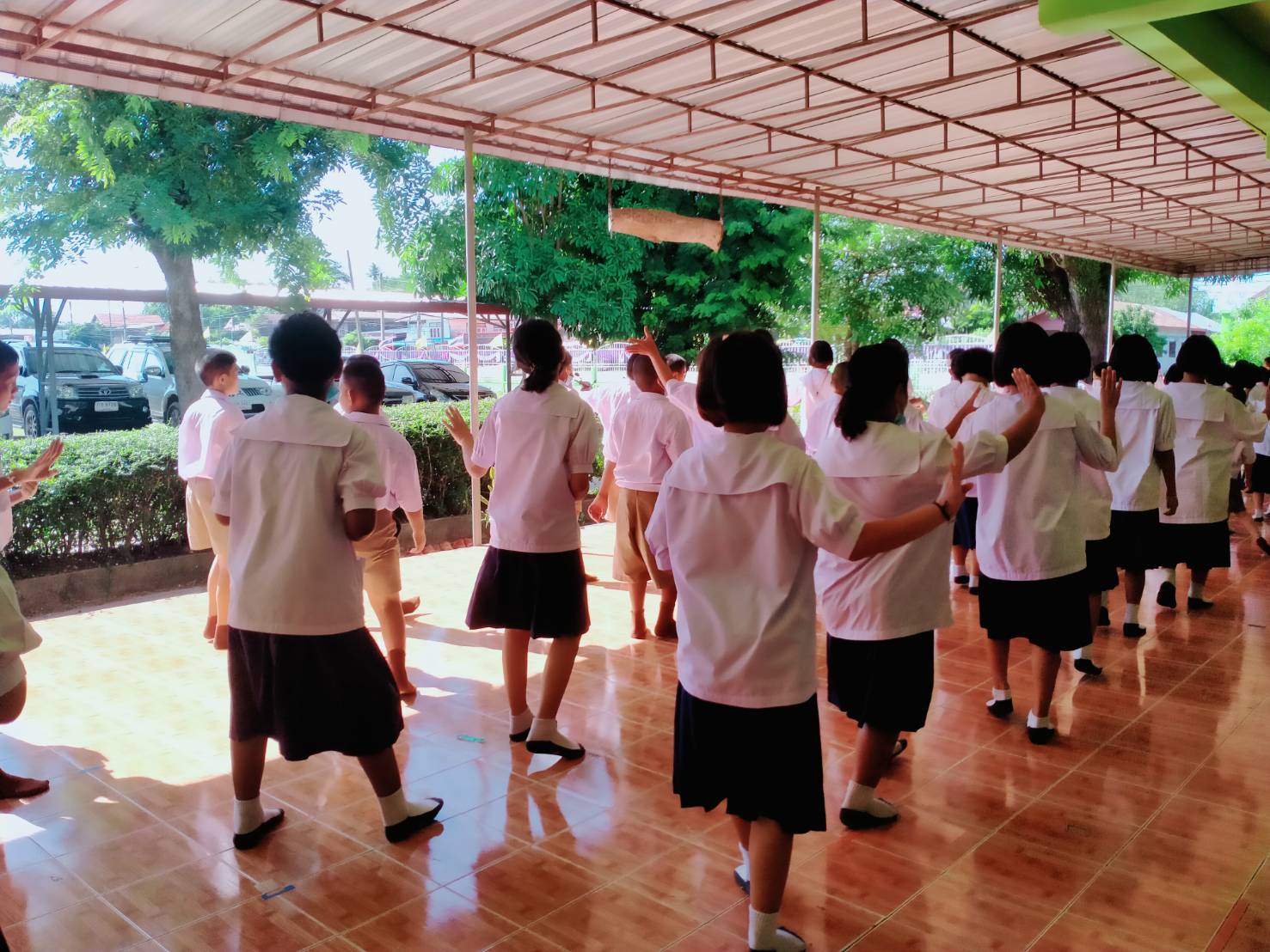 พี่ชวนน้องเต้นเพื่อสุขภาพ image