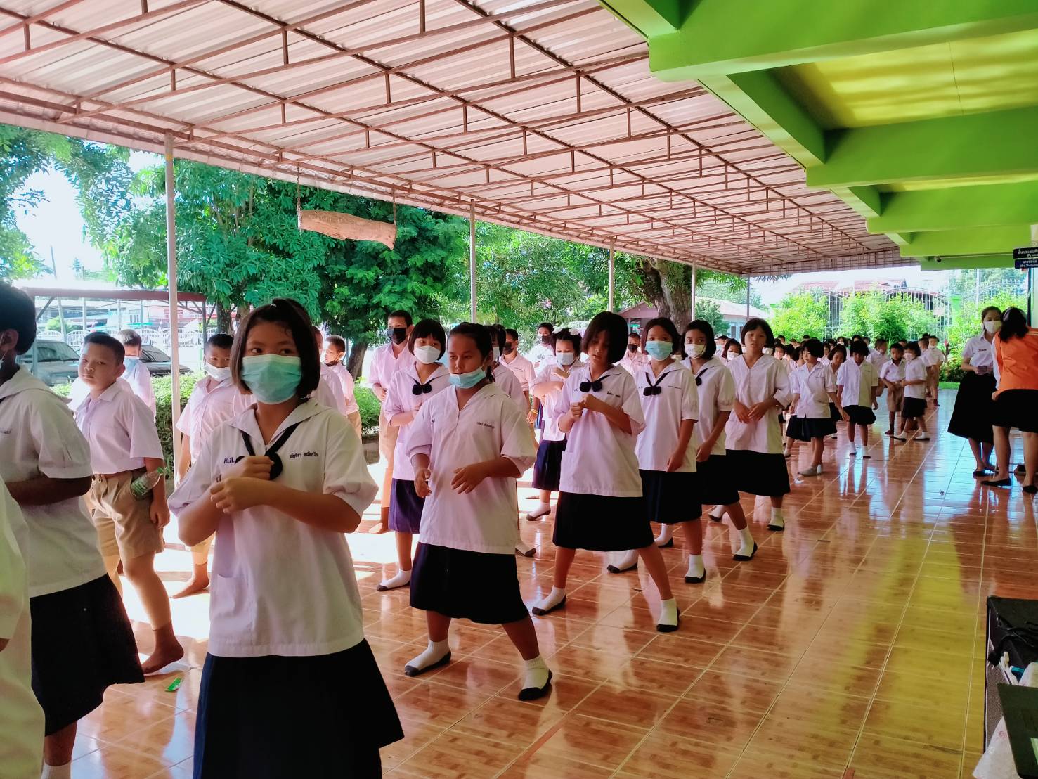 พี่ชวนน้องเต้นเพื่อสุขภาพ image