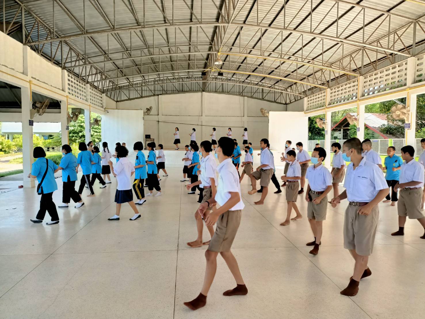 พี่ชวนน้องเต้นเพื่อสุขภาพ image