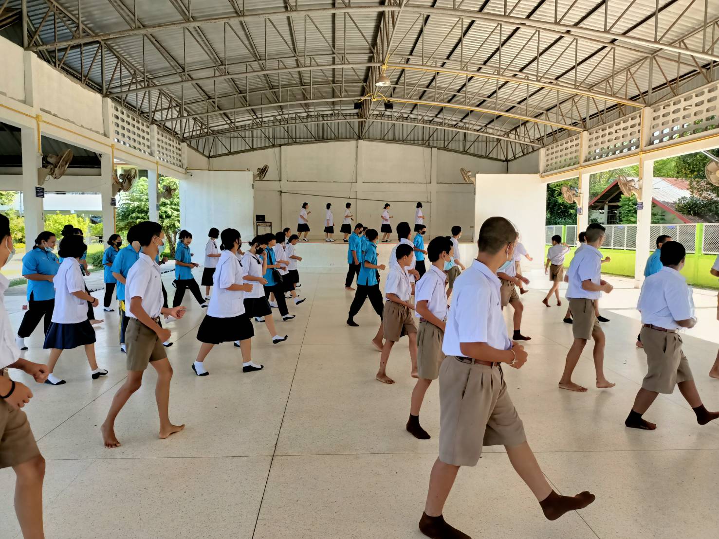 พี่ชวนน้องเต้นเพื่อสุขภาพ image