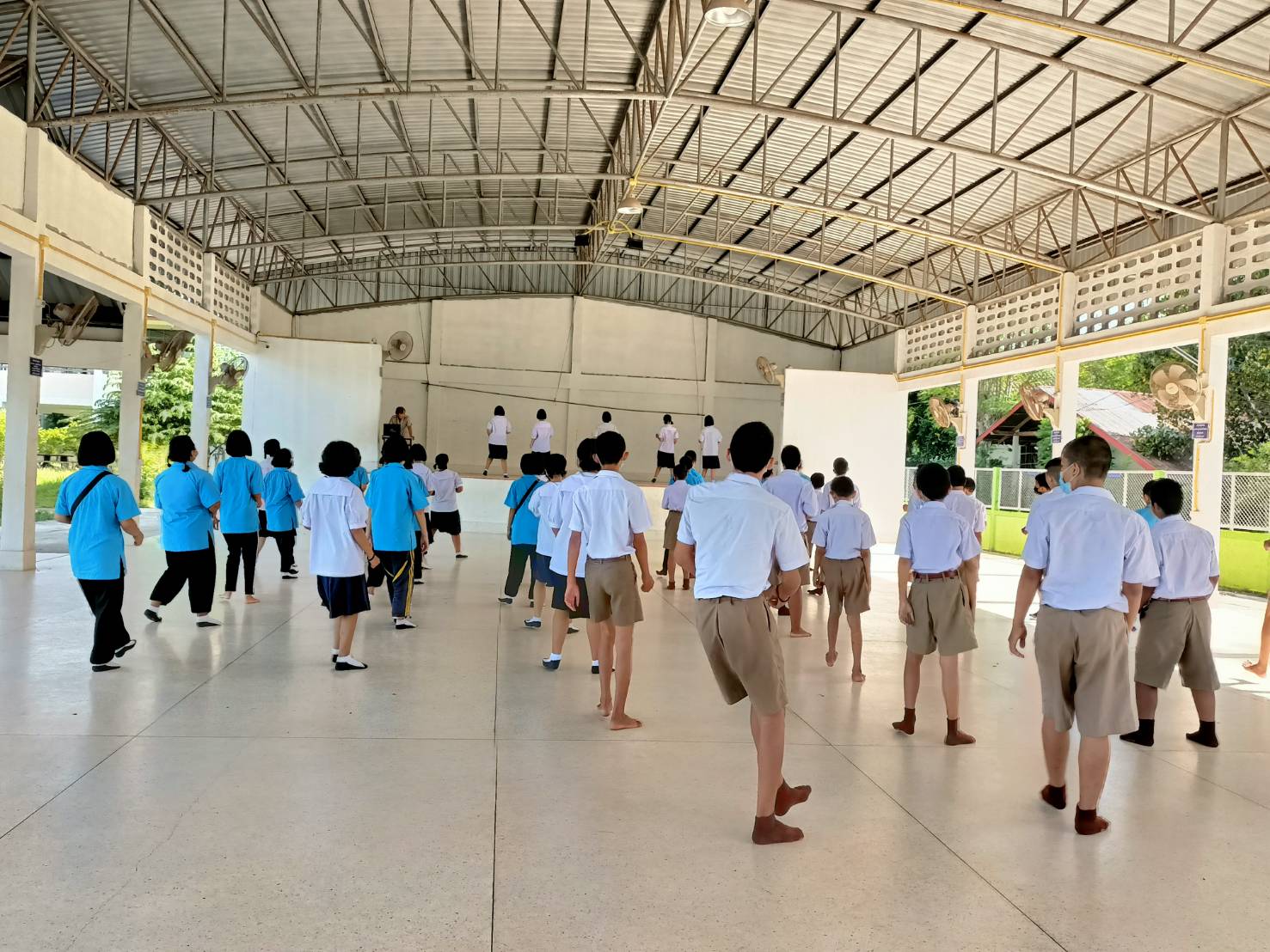 พี่ชวนน้องเต้นเพื่อสุขภาพ image